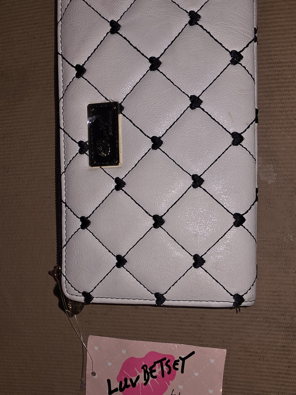 Betsey Johnson White Quilted Wallet with Black Stitching and Gold Hardware